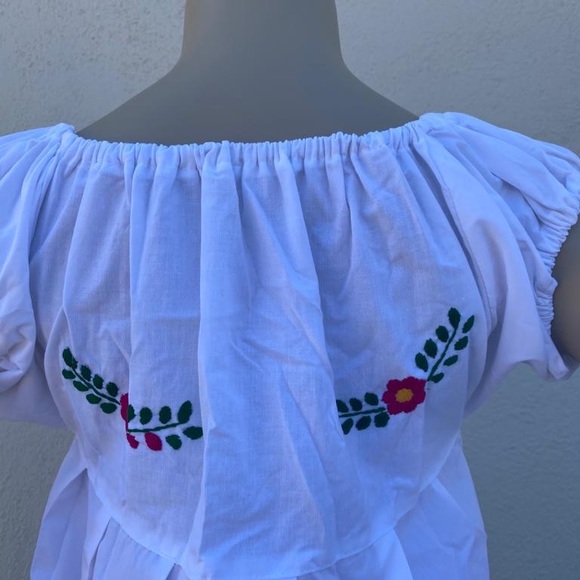 Mexican Embroidery Dress from Oaxaca - Picture 10 of 10